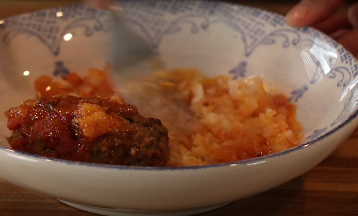 Μπιφτέκια με πατατες