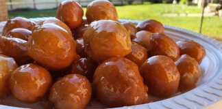 Λουκουμάδες γιαουρτιού με σιρόπι