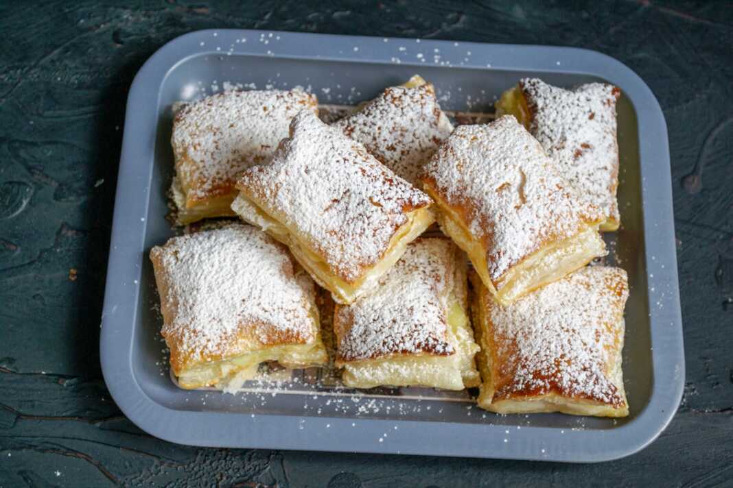 Αφράτα σφολιατίνια με κρέμα01 Σφολιατίνια με κρέμα