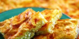 Η πιο απλή τυρόπιτα