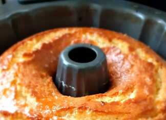 Κεικ λεμονιου με σιρόπι