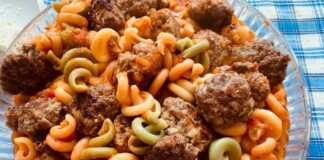 Κεφτέδες με ζυμαρικά