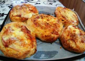 Πίτσα σε φωλιές με φύλλο κρουστας