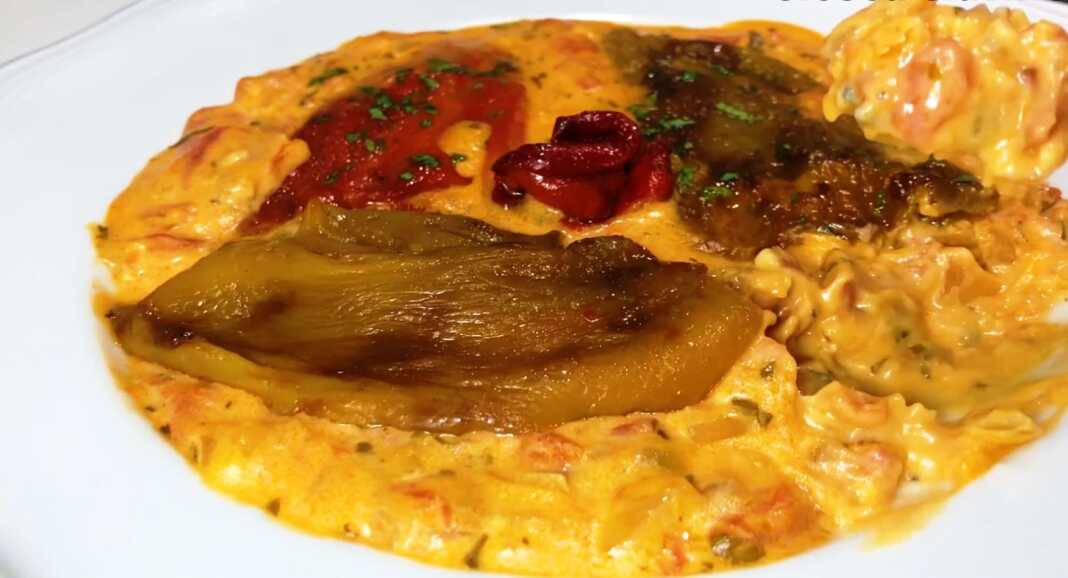 Πιπεριές σε σάλτσα γιαουρτιού2 Πιπεριές σε σάλτσα γιαουρτιού