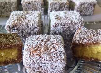 Κεκάκι με σιρόπι σοκολάτας και ινδοκάρυδο