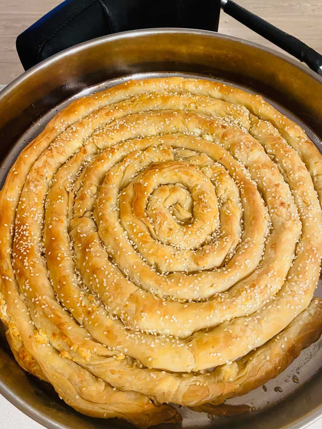 Στριφτή τυρόπιτα κοζάνης κιχι