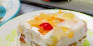 Γλυκό ψυγείου με κρέμα μπισκότα φρούτα