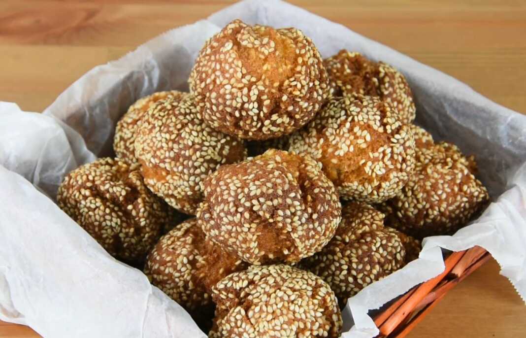 Υπέροχα τραγανά ψωμάκια με σουσάμι