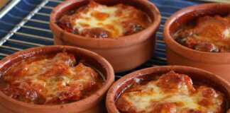 Κεφτεδάκια με σάλτσα ντομάτας