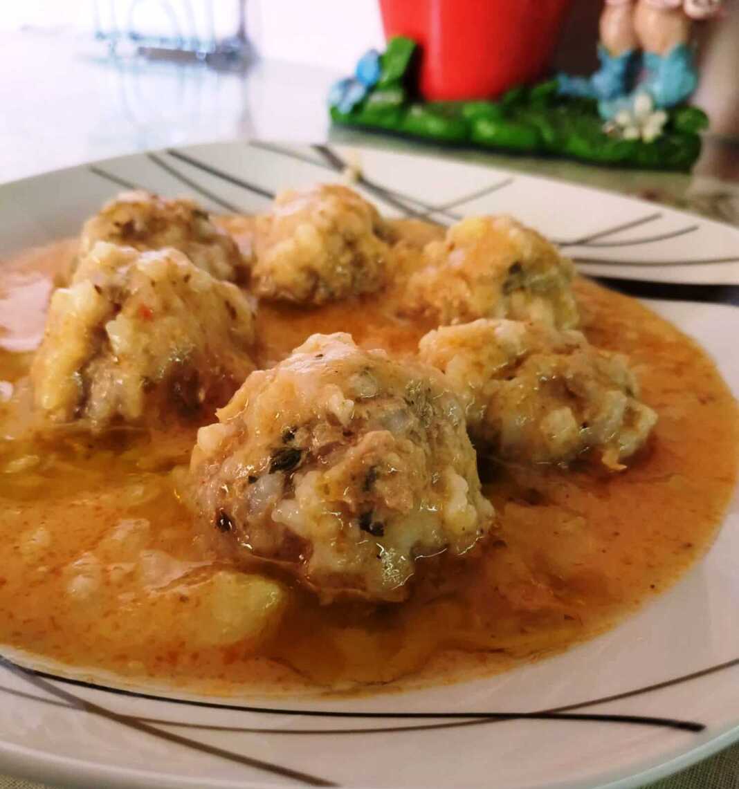 Γιουβαρλακια2 Γιουβαρλακια Κοκινιστά