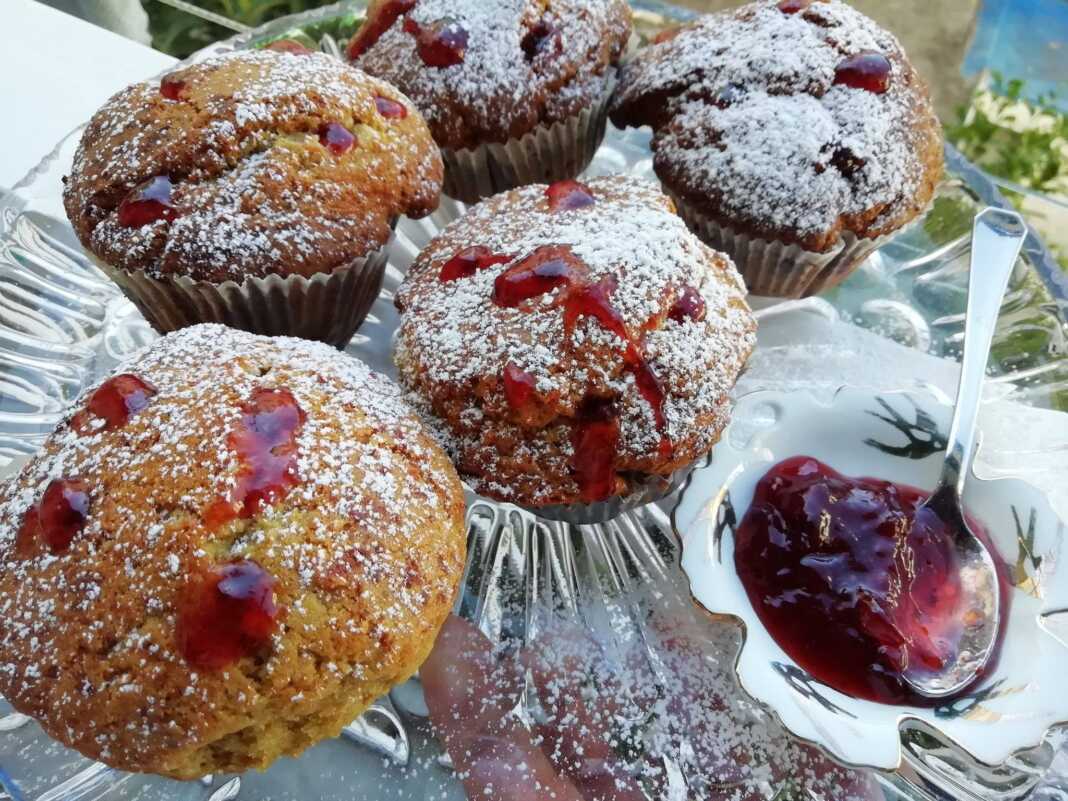 Κεκάκια με μαρμελάδα