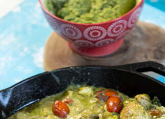 Κοτόπουλο με χαλουμι και πεστο