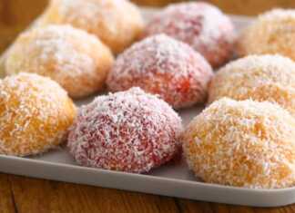 Μπισκότα με μαρμελάδα και καρύδα