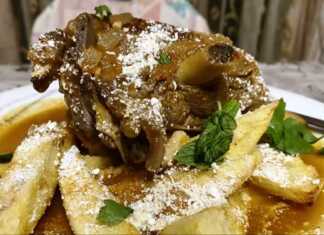 αρνακι με τηγανίτες πατατες