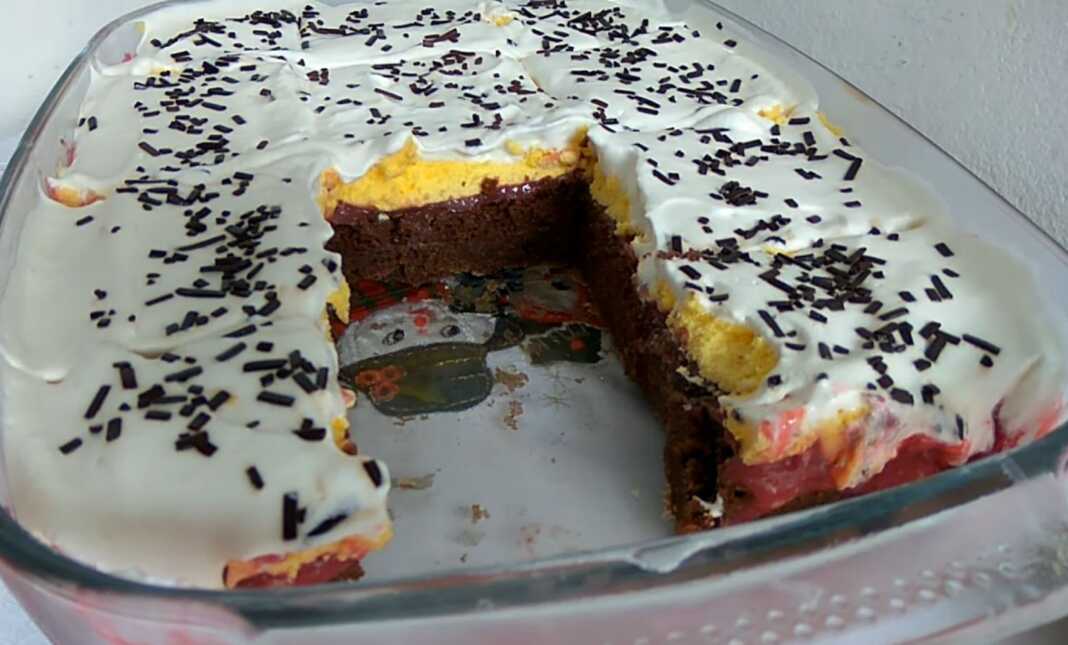 κεικ με φρούτα