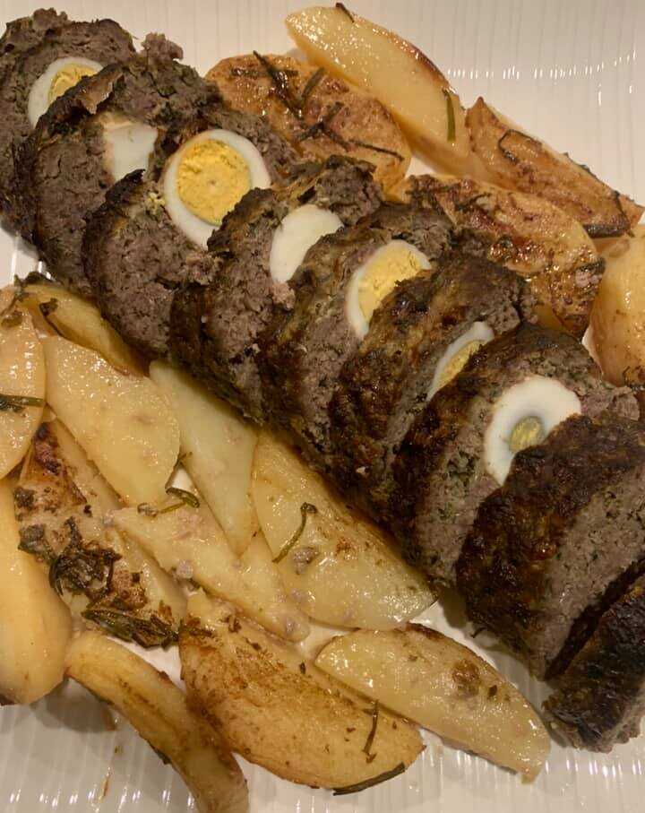 3ολο κιμα με αυγο5 Ρολο κιμα με αυγο