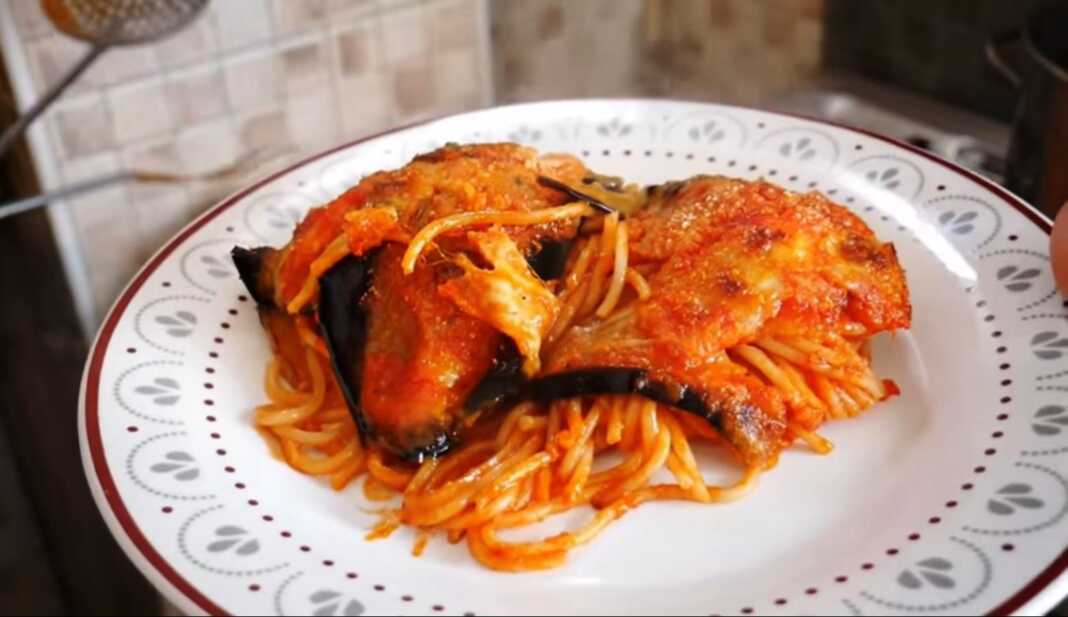 Μακαρόνια φουρνου ογκρατεν με μελιτζάνες