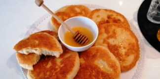 Τηγανίτες με σιμιγδάλι και μέλι….Χωρίς αυγά και βούτυρο Τηγανίτες με σιμιγδάλι