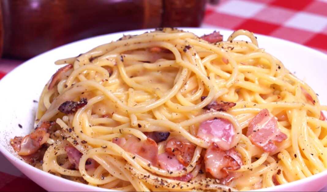 καρμποναρα σάλτσα αυγού