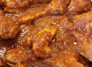 Κοτόπουλο Κοκκινιστό με πάτατες