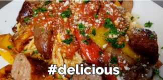 μακαρόνια με λουκάνικα και πιπεριές