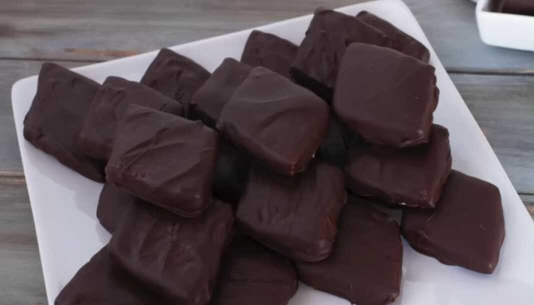 υπέροχα χριστουγεννιάτικα γλυκά σε σχήμα διαμαντιού Χριστουγεννιάτικα γλυκά