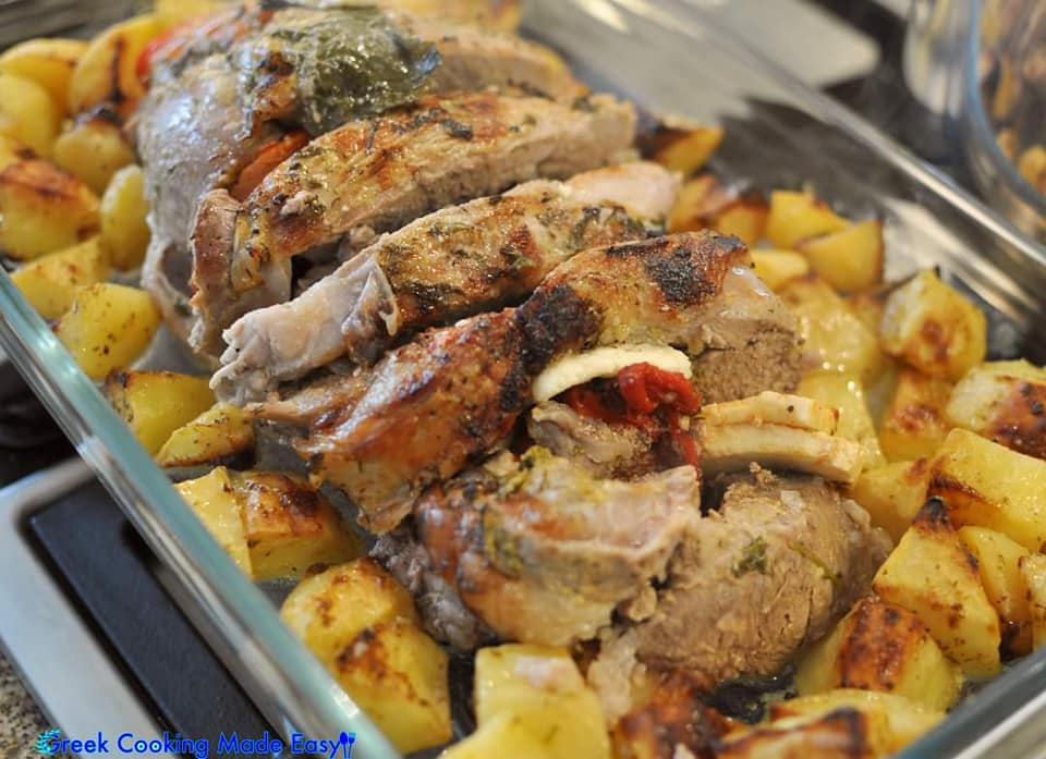 arnaki sto fourno me patates αρνίσιο μπουτάκι ρολό