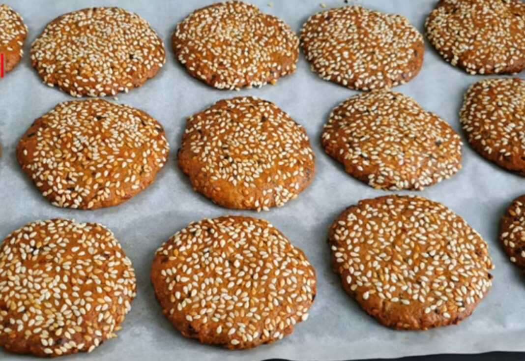 Κουλουράκια μπαχαρικών01 Κουλουράκια μπαχαρικών