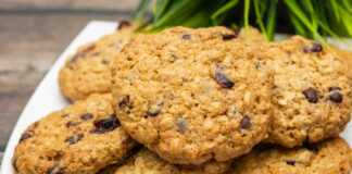 Μπισκότα με βρωμη και σοκολατα