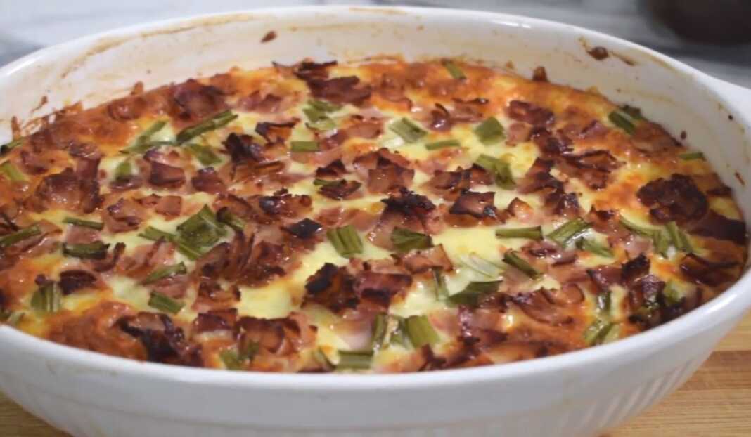 Πατάτες που με τυρί και μπεικον Πατάτες που με τυρί και μπεικον