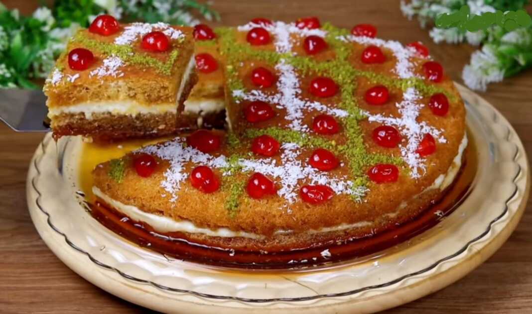 Σιροπιαστό γλυκό με κρέμα09 Σιροπιαστό γλυκό με κρέμα