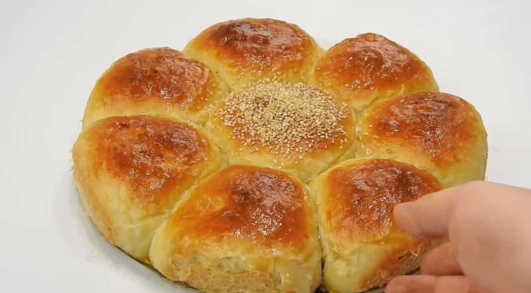 Τα πιο αφράτα εύκολα ψωμάκια Τα πιο αφράτα εύκολα ψωμάκια