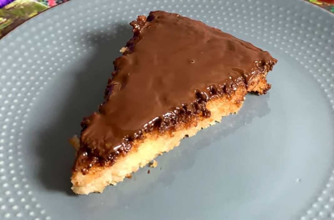 Το πιο ζουμερό κέικ με μήλα και σοκολάτα