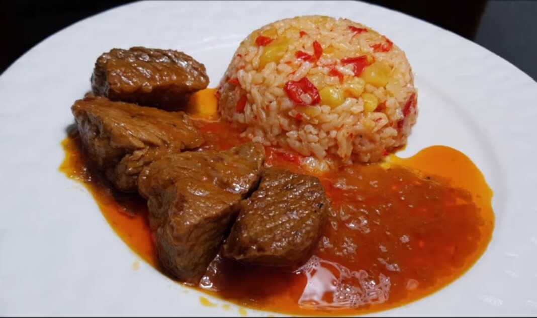 κοκκινιστό με ρύζι κοκκινιστό με ρύζι