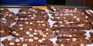 Μπισκότα φουντουκιού & σοκολάτας μπισκότα σοκολατας φουντουκιού