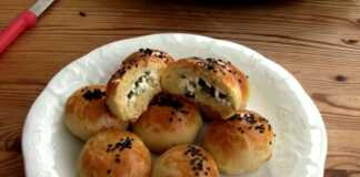 τυροπιτάκια με κρεμμυδακια