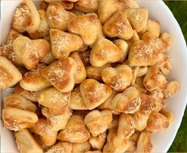 Κουλουράκια καρδιες Κουλουράκια καρδιες