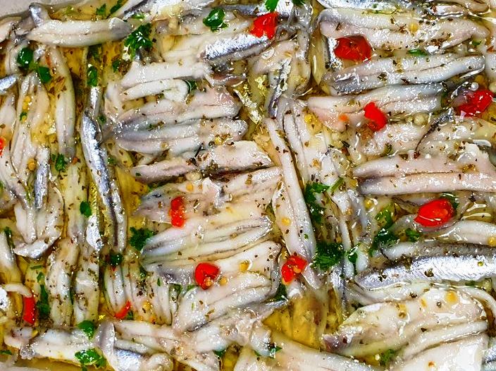 Γαύρος Μαρινάτος Γαύρος Μαρινάτος