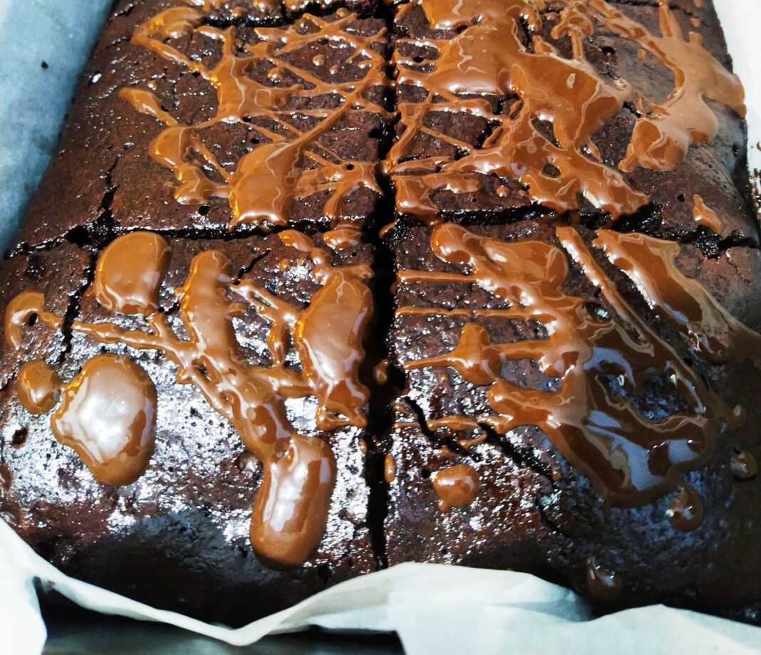 Ζουμερό Κέικ Κακάου01 Ζουμερό Κέικ Κακάου