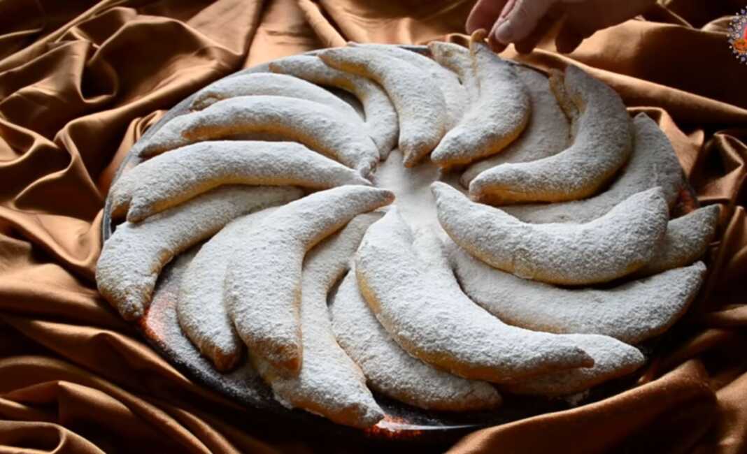 Κουλουράκια με ανθότυρο Κουλουράκια με ανθότυρο