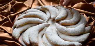 Κουλουράκια με ανθότυρο