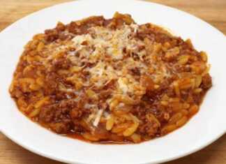 Μανέστρα με κιμά