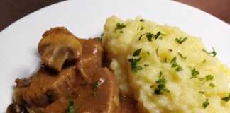 Κρέας Μοσχάρι με σάλτσα μανιταριών! Μοσχάρι σε σάλτσα μανιταριών