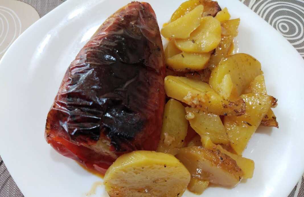 Πιπεριες φλωρίνης γεμιστές