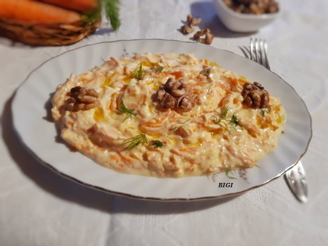 Σαλάτα με καρύδια Σαλάτα με καρότα γιαούρτι καρύδια