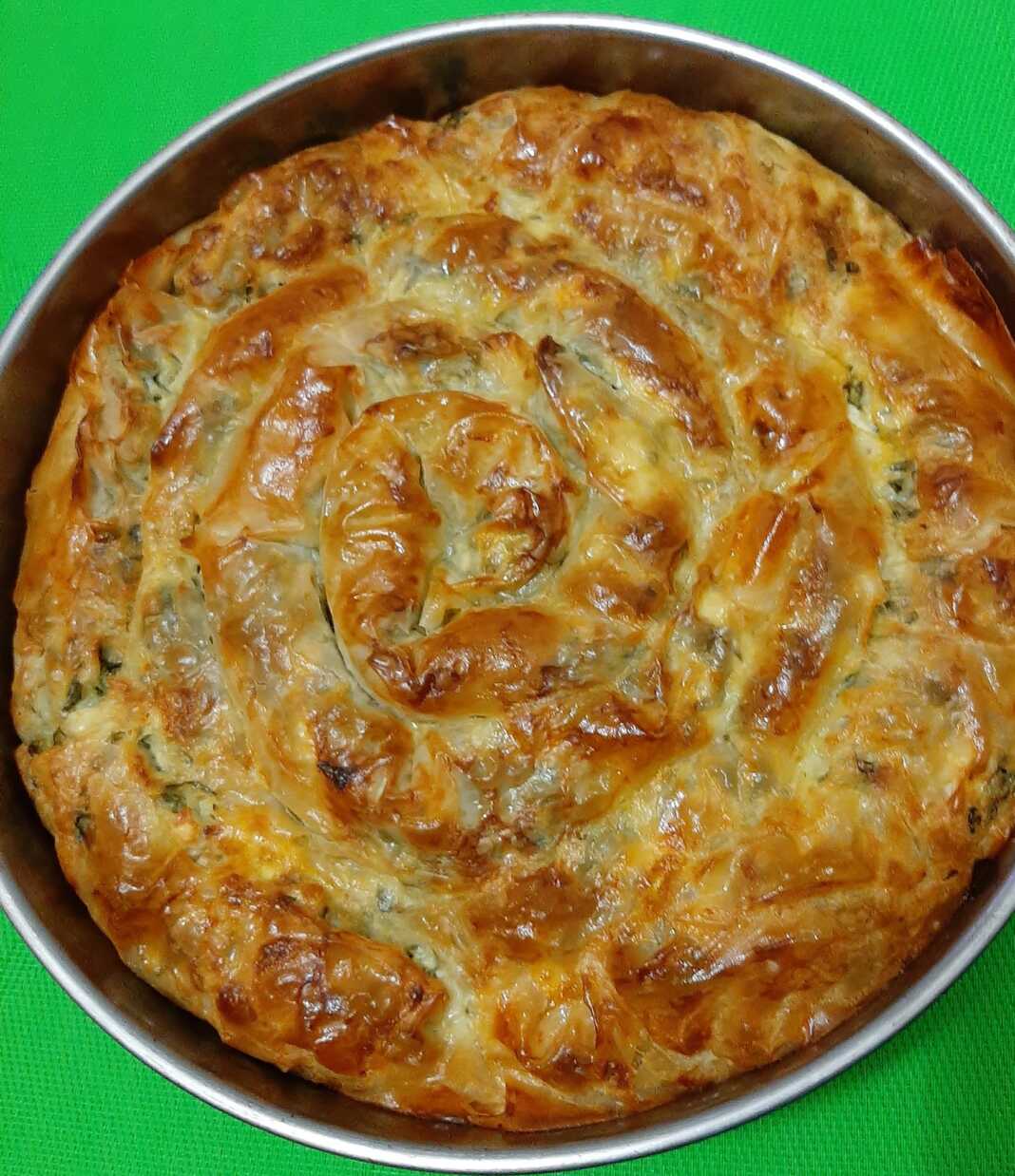 Σπανακοτυροπιτα Σπανακοτυροπιτα