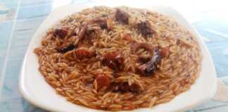 Κοκκινιστό Χταπόδι με κριθαράκι στην κατσαρόλα Χταπόδι με κριθαράκι