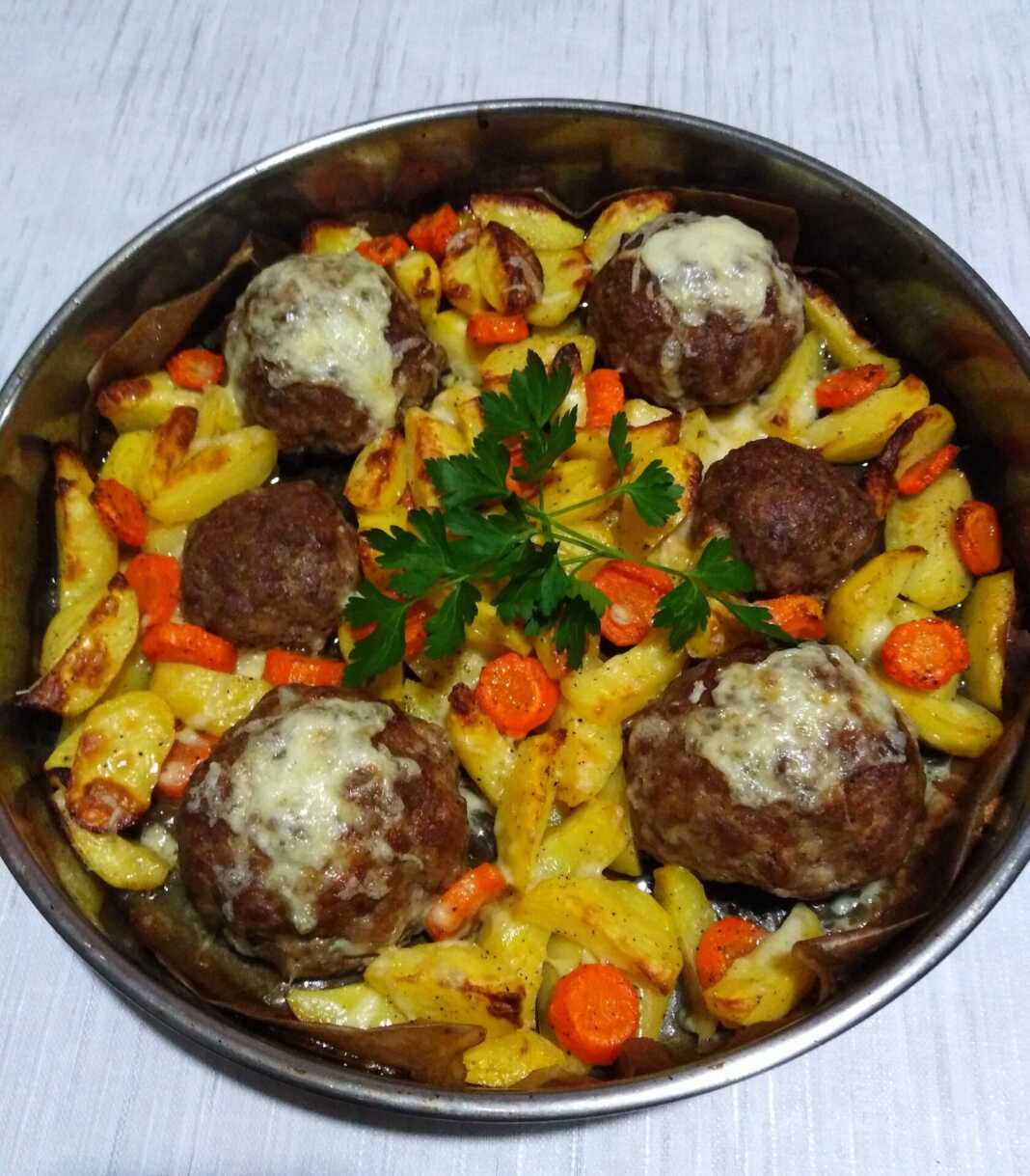 μπιφτέκια ρολάκια μπιφτέκια ρολάκια