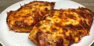 Σνίτσελ Κοτόπουλου με Σάλτσα Ντομάτας