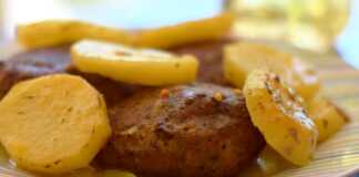 Μπιφτέκια με πατάτες φούρνου…Απλή και πολύ μαμαδίστικη Μπιφτέκια Φούρνου